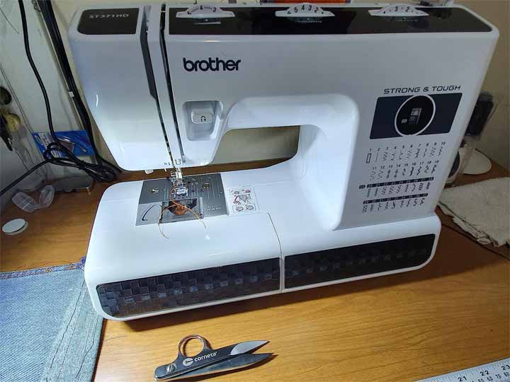 Brother Sewing Machine, ST371HD, 37 Built-in Stitches