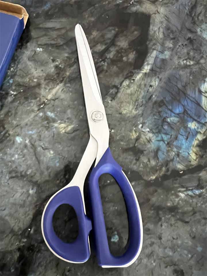 Westcott 17780 9.5-Inch Tailor Scissors for Crafting